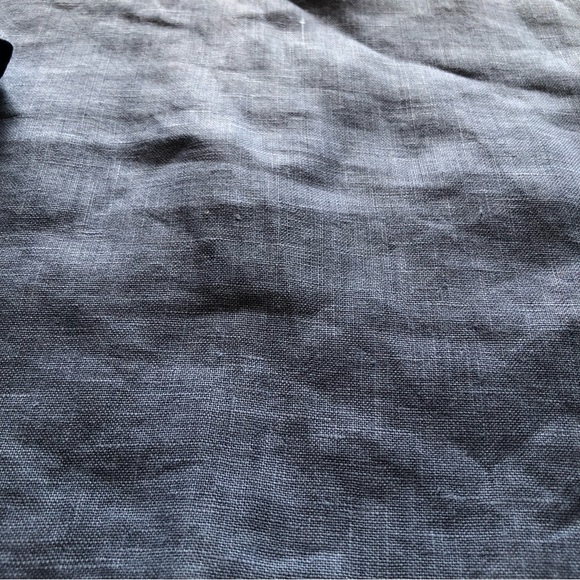 Vince Camuto Women’s Blue Linen Shirt Size XS Long Sleeves V-Neck Collared - Picture 13 of 16